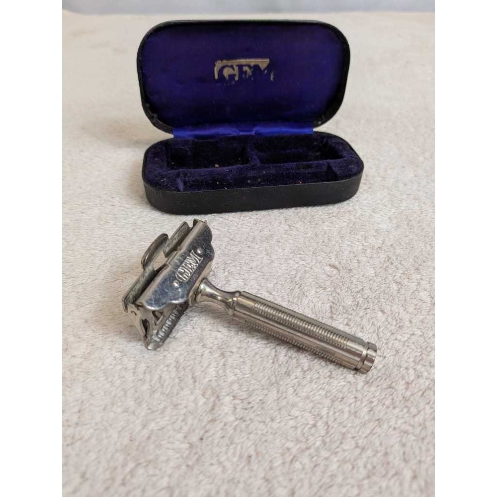 GEM Double Edge‎ Safety Razor and Case Vintage Straight Razor Shaving Set - Picture 6 of 9